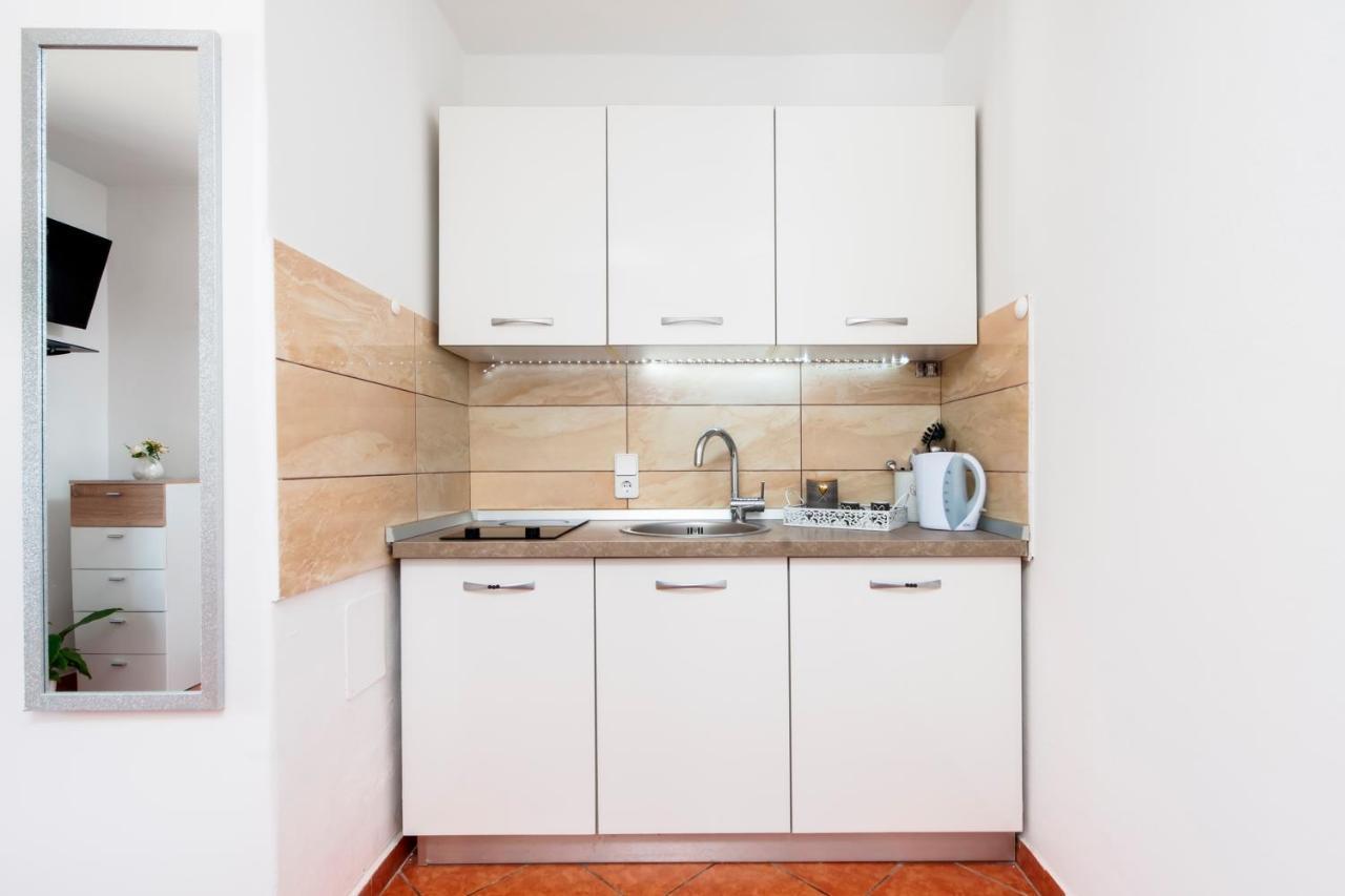 Apartment Biggy Rovinj Bagian luar foto