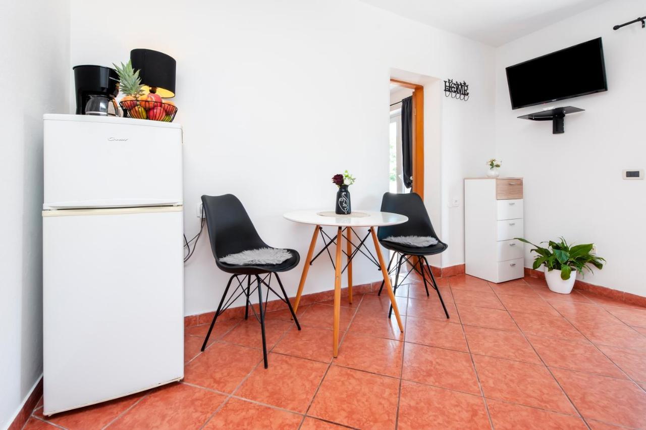 Apartment Biggy Rovinj Bagian luar foto